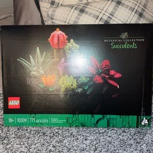 BRAND NEW LEGO Succulents Set 🪴